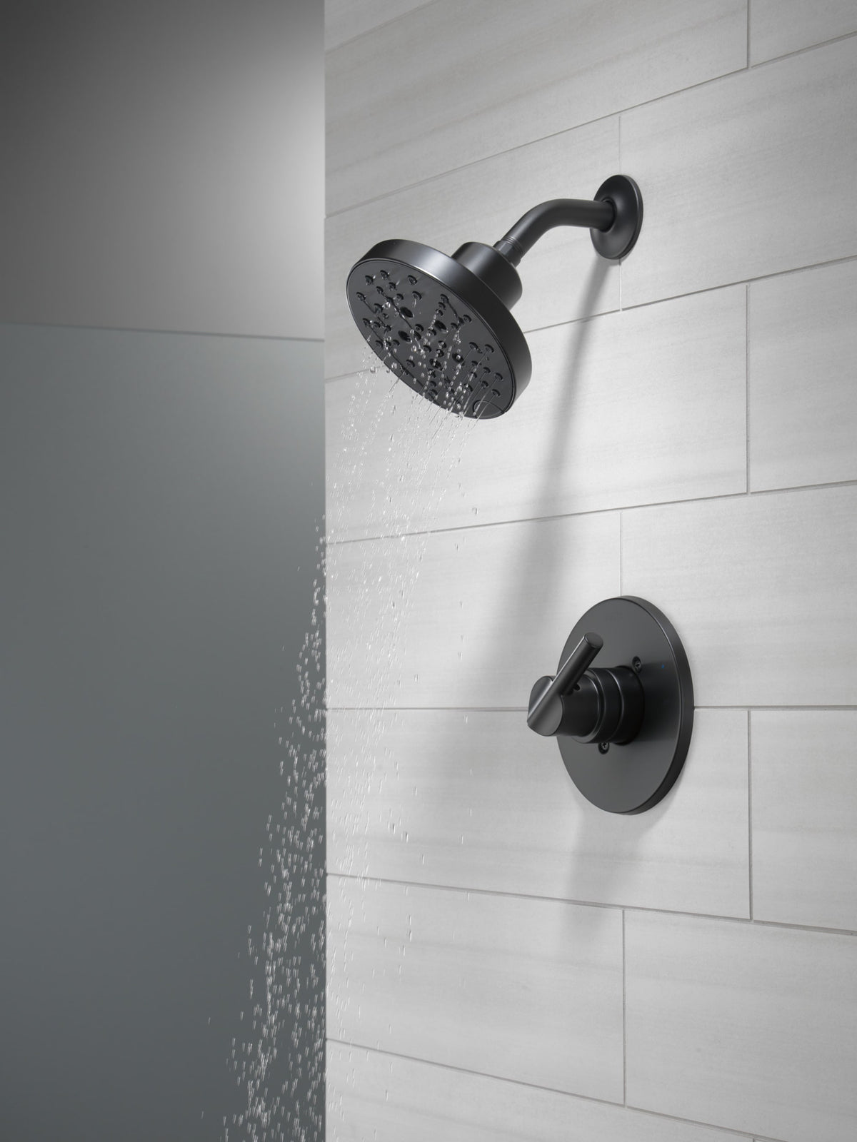 Delta Nicoli® Monitor® 14 Series H2Okinetic® Shower Matte Black