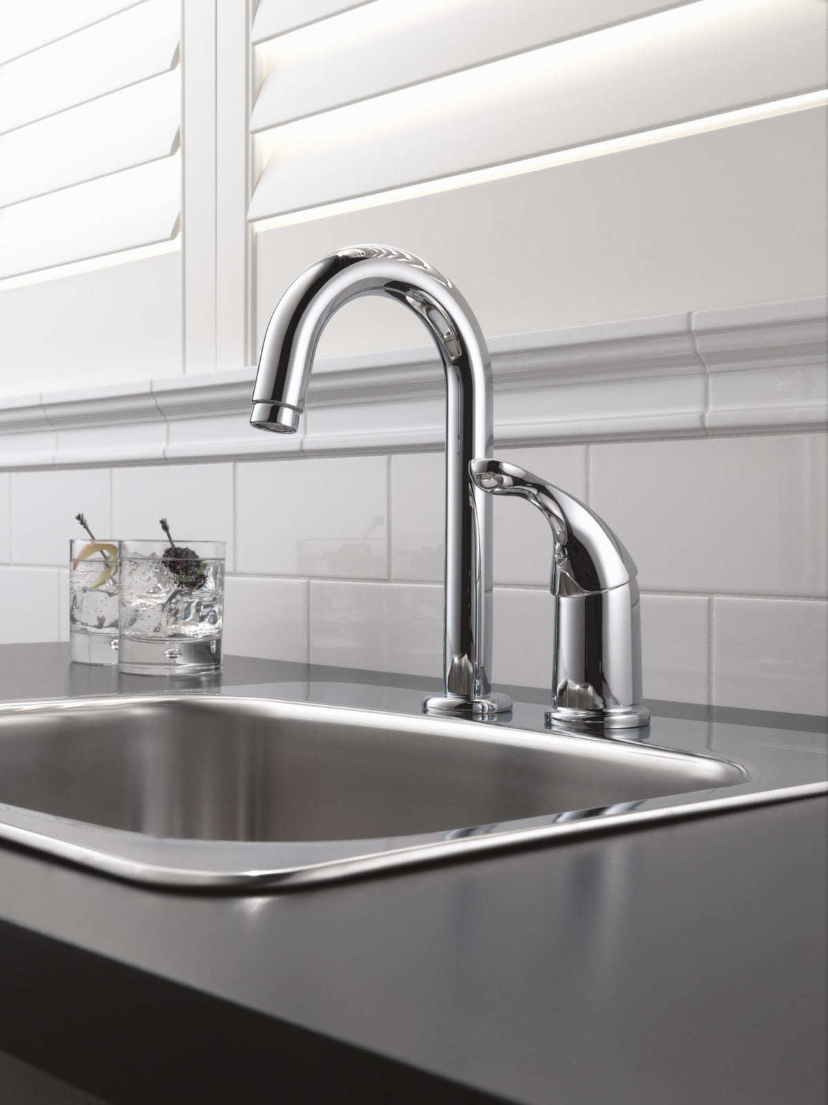 Delta Classic Series Single Handle Bar / Prep Faucet Chrome