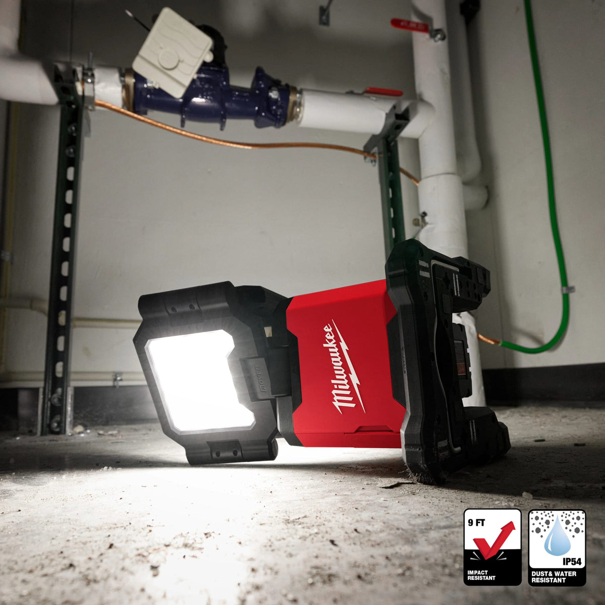Milwaukee Tools 2368-20 M18™ ROVER™ Dual Power Triple-Panel Flood & Area Light