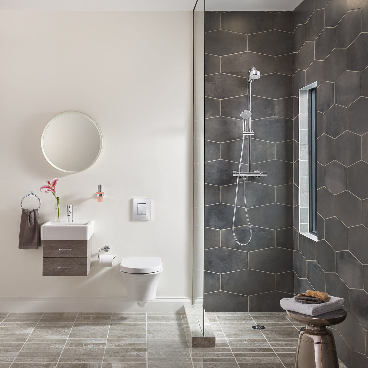 Single Hole Single-Handle S-Size Bathroom Faucet 1.2 GPM Less Drain in GROHE CHROME 3427100A
