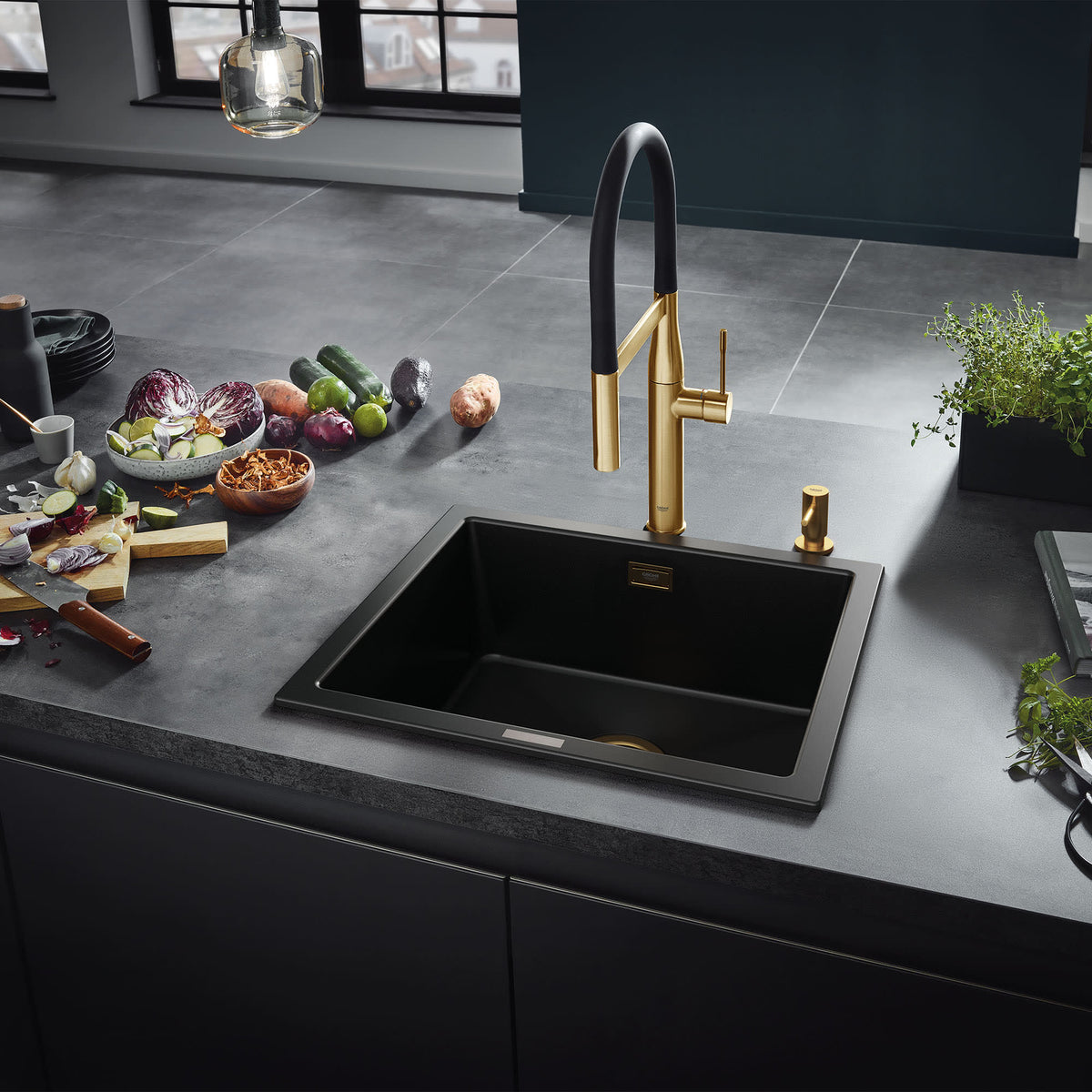 Grohe Single-Handle Semi-Pro Dual Spray Kitchen Faucet 1.75 GPM