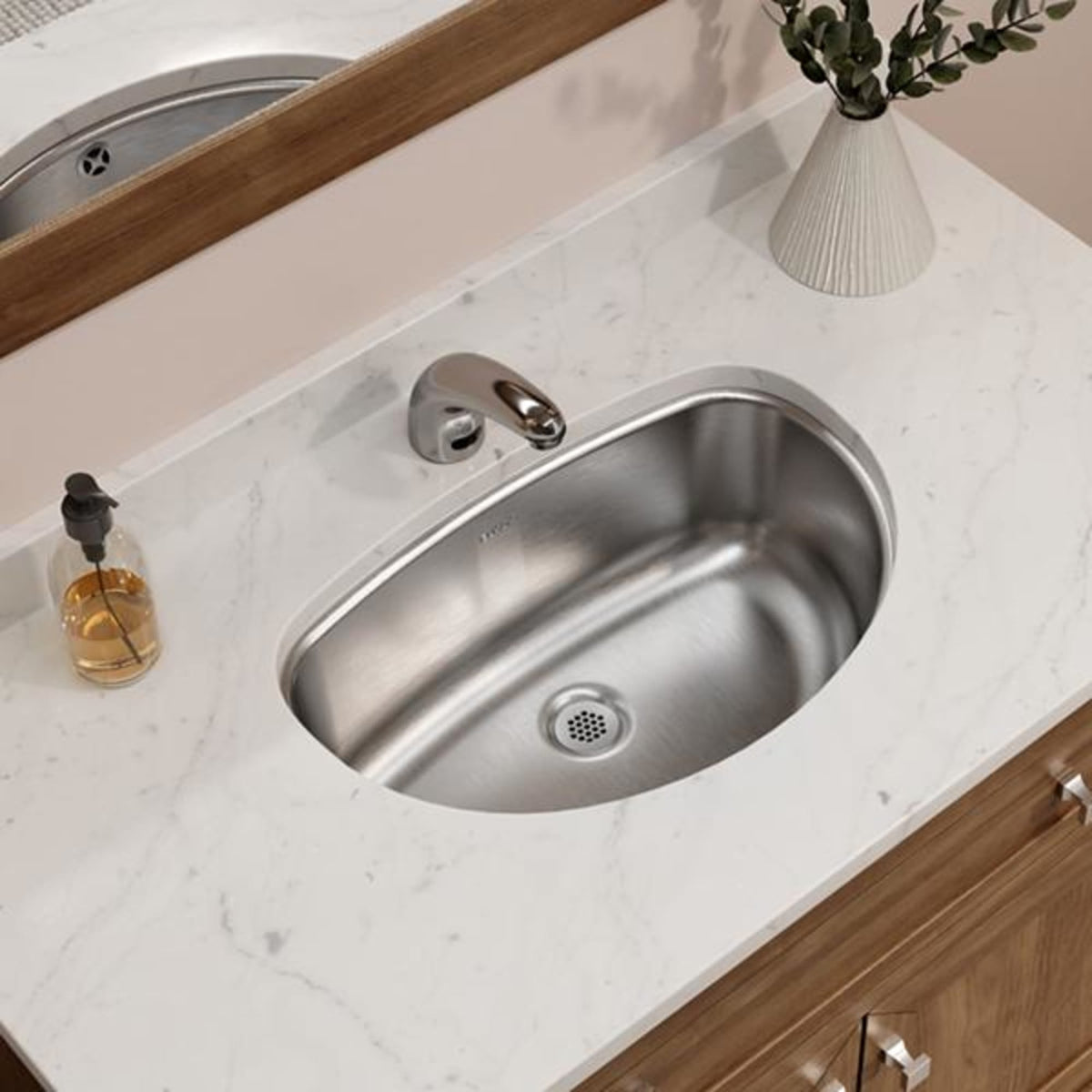 Elkay Asana Stainless Steel 19-1/2" x 13-5/16" x 6-1/4" Single Bowl Undermount Bathroom Sink