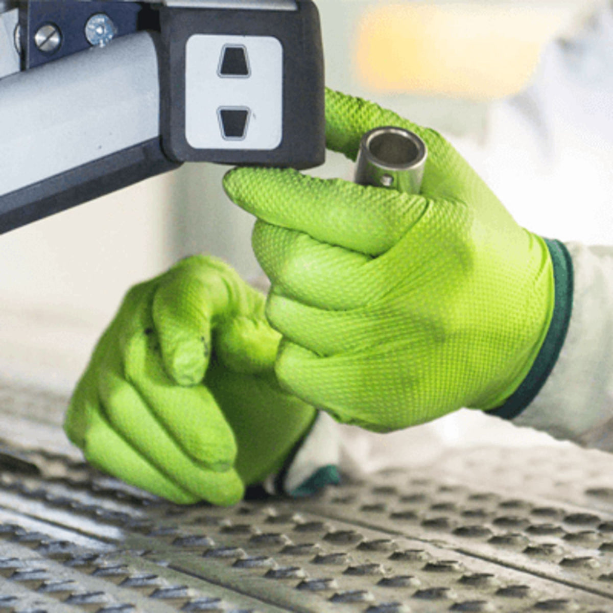 XL - Gloveworks® Industrial Green Nitrile Gloves with Raised Diamond Texture Box of 100