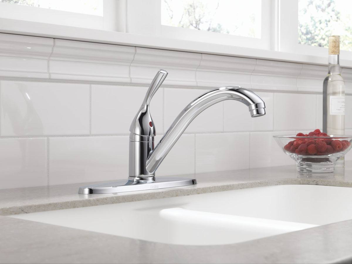 Delta 100 Series Single Handle Kitchen Faucet Chrome 100-DST