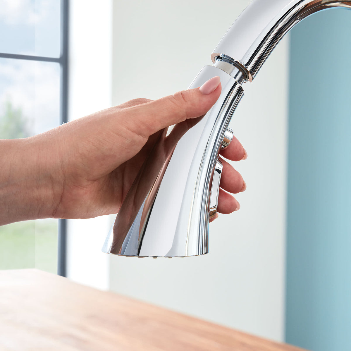 Single-Handle Pull Down Kitchen Faucet Triple Spray 1.75 GPM in GROHE CHROME