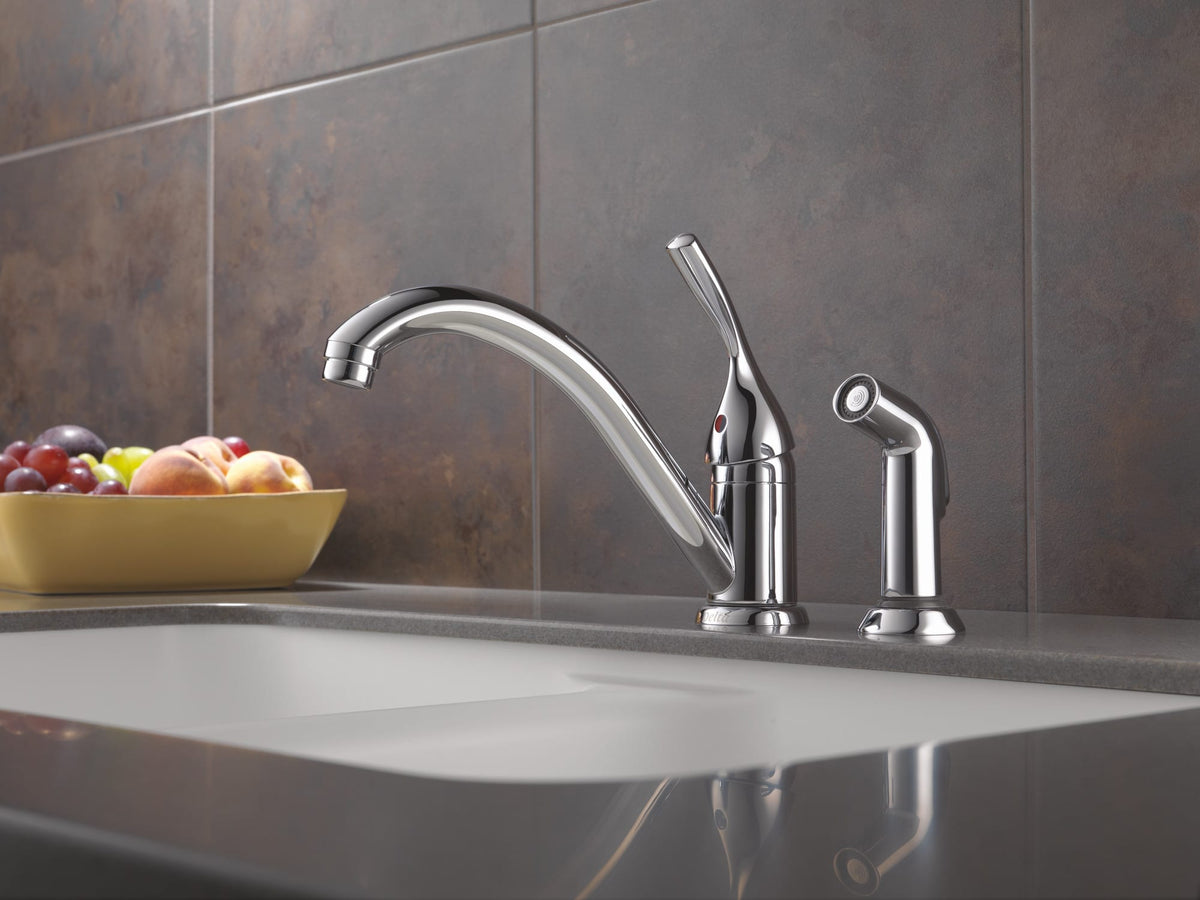 Delta 100 Series Single Handle Kitchen Faucet with Spray Chrome