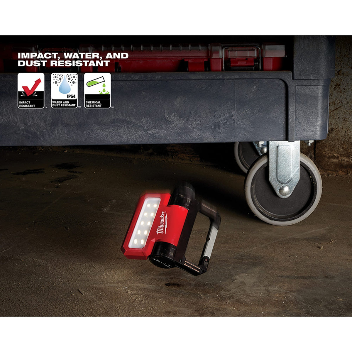 Milwaukee Tools USB Rechargeable Rover™ Pivoting LED Flood Light