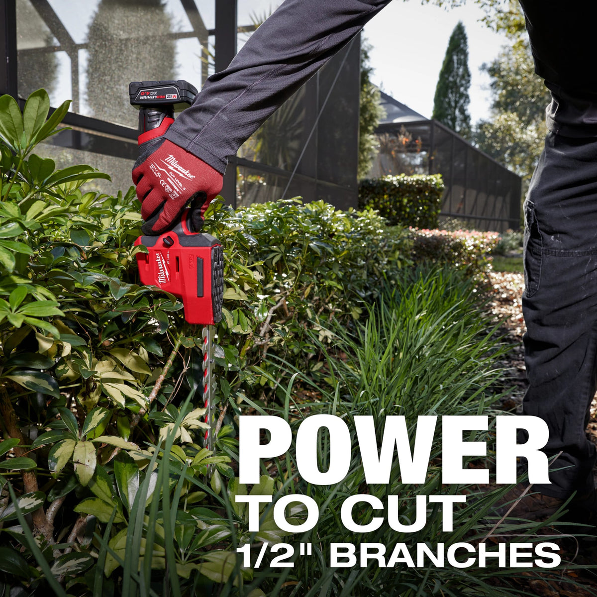 Milwaukee Tools M12 FUEL™ 8" Hedge Trimmer Kit