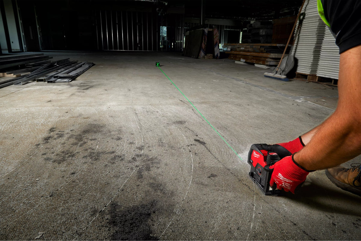 Milwaukee Tools M12™ Green Cross Line & Plumb Points Laser Kit