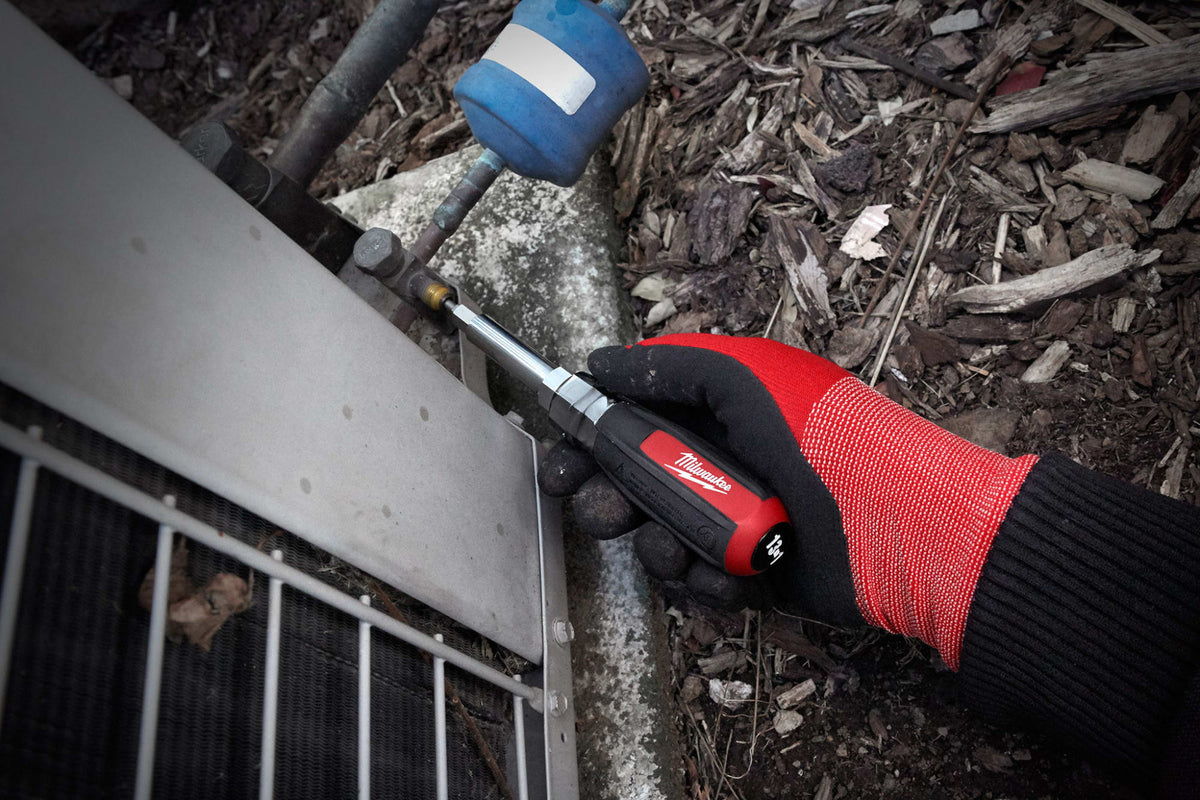 Milwaukee Tools 13in1 Cushion Grip Screwdriver with Schrader Bit