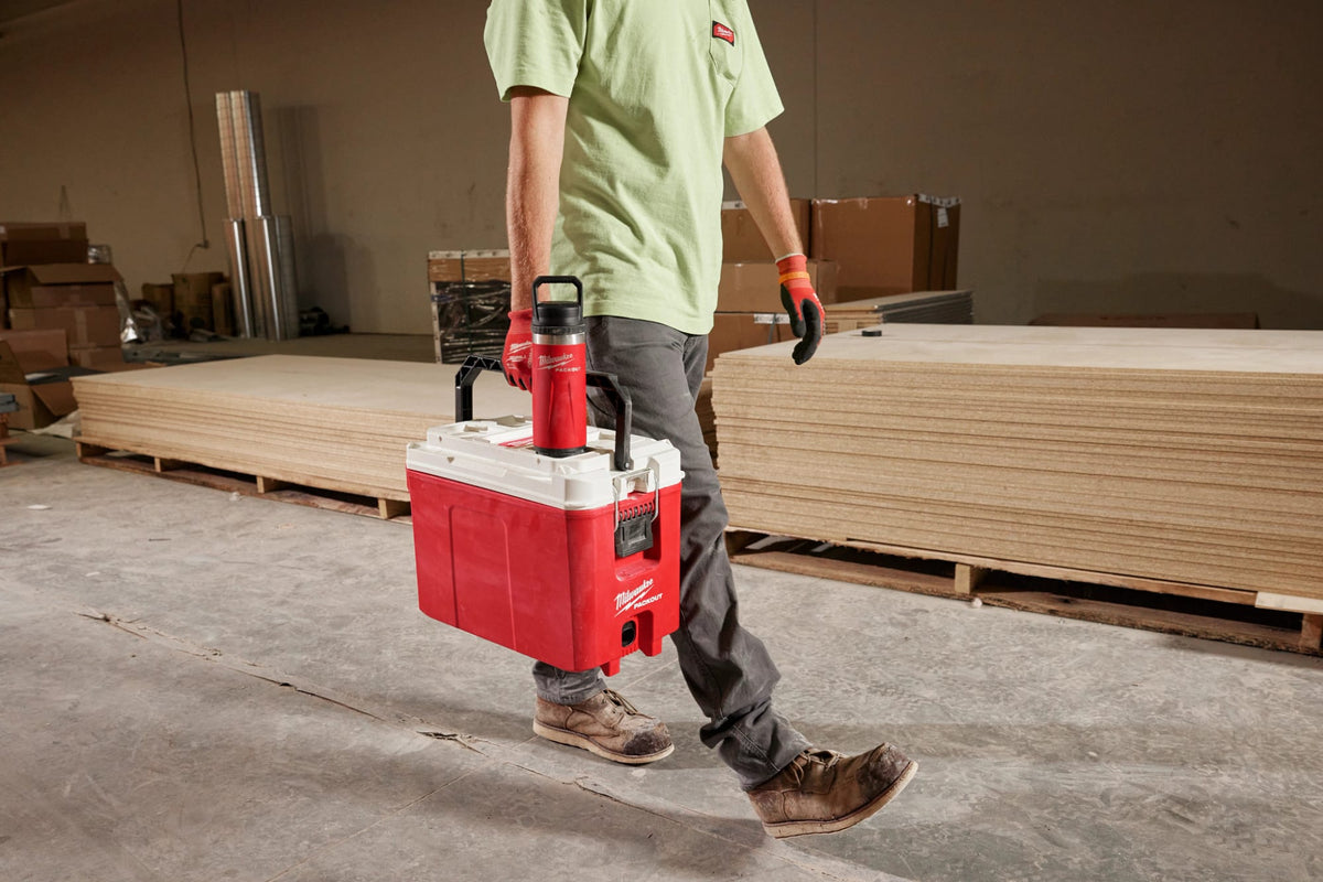 Milwaukee Tools PACKOUT™ 18oz Insulated Bottle with Chug Lid