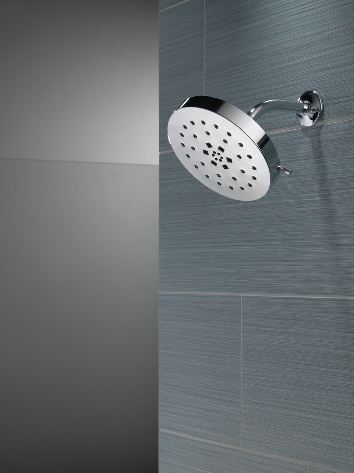 Delta Universal H2Okinetic® 4-Setting Shower Head with Ultrasoak® Lumicoat® Chrome