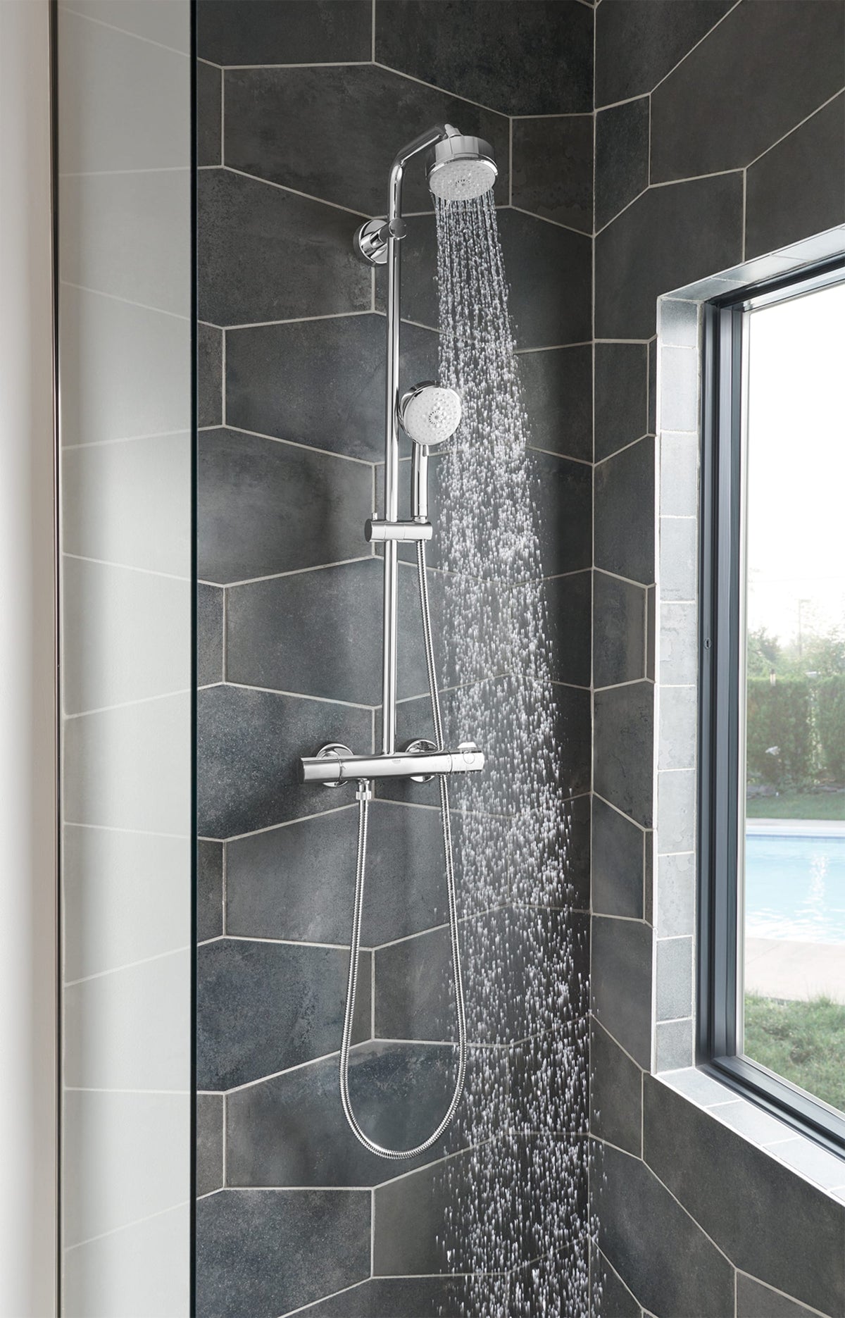100 Shower Head, 4" - 4 Sprays, 2.5 gpm in GROHE CHROME