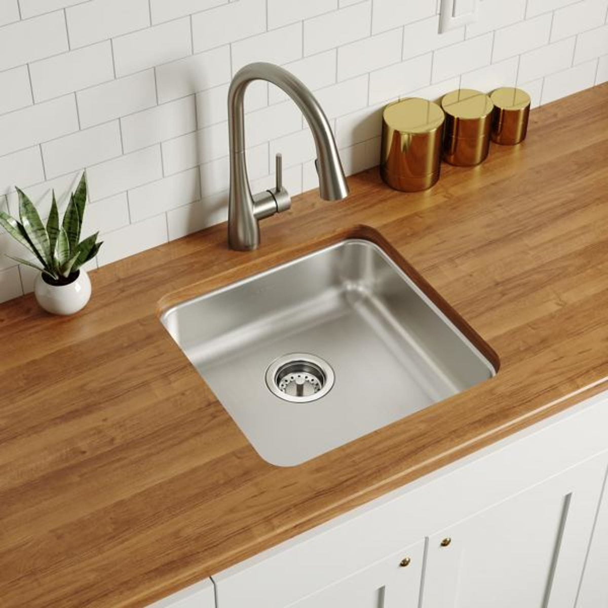 Elkay Lustertone Classic Stainless Steel 18-1/2" x 18-1/2" x 5-3/8" Single Bowl Undermount ADA Sink