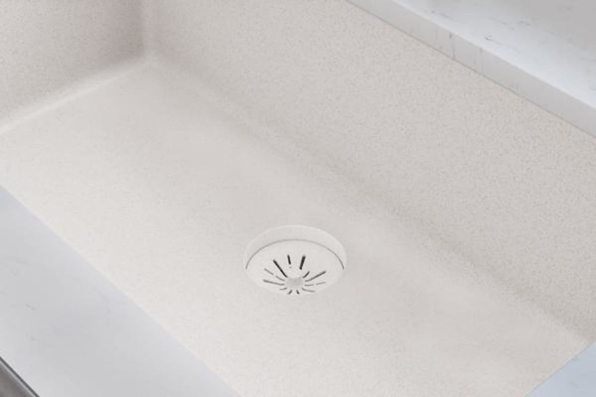 Elkay Quartz Perfect Drain 3-1/2" Removable Polymer Basket Strainer and Rubber Stopper Ricotta