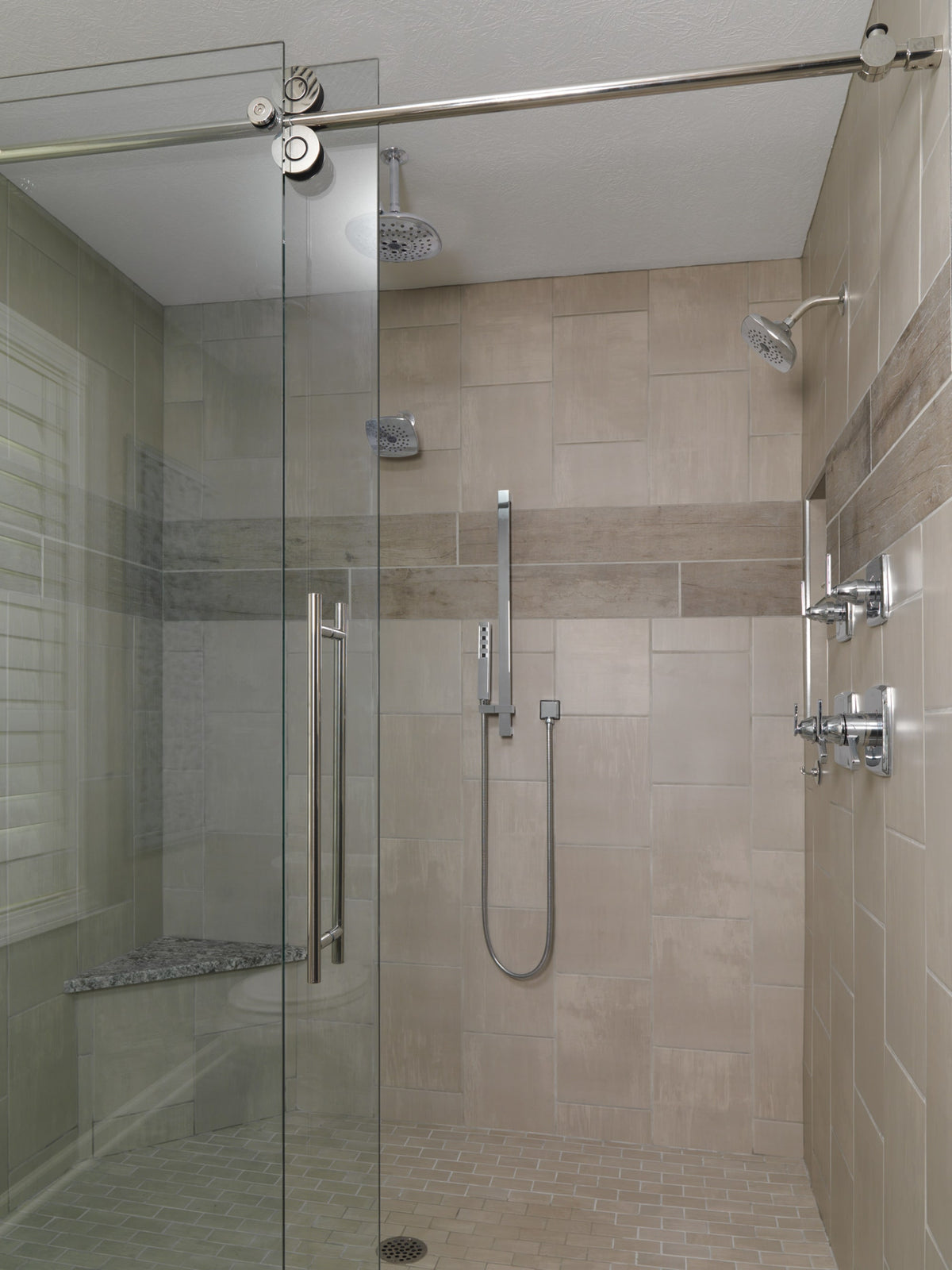 Delta Universal Shower Arm & Flange Ceiling Mount Chrome