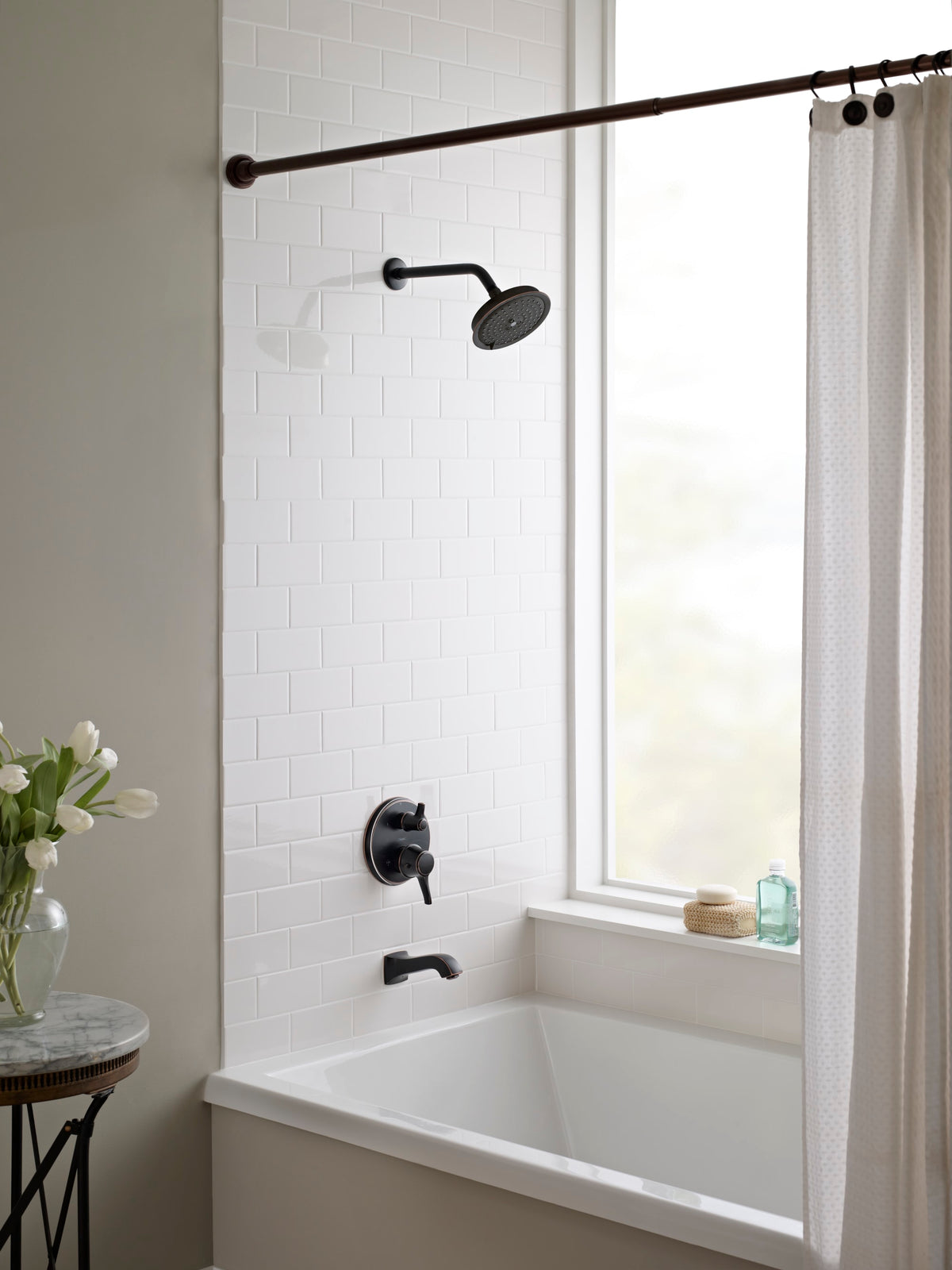 hansgrohe Raindance Classic Showerhead 150 3-Jet, 2.5 GPM in Rubbed Bronze