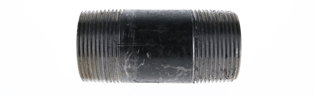 Mueller Streamline 1-1/4" x 4" - Black Iron Nipple